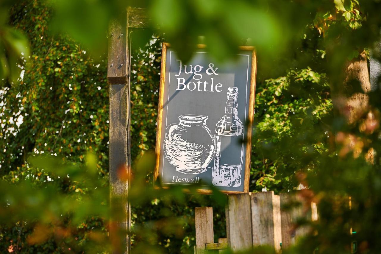 The Jug And Bottle Hotell Heswall Exteriör bild